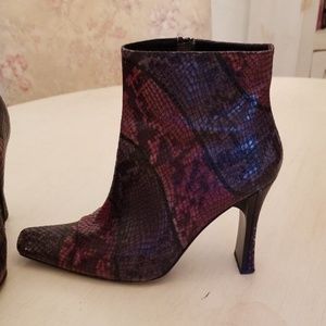 Via Spiga sz 6.5 snakeskin leather boot